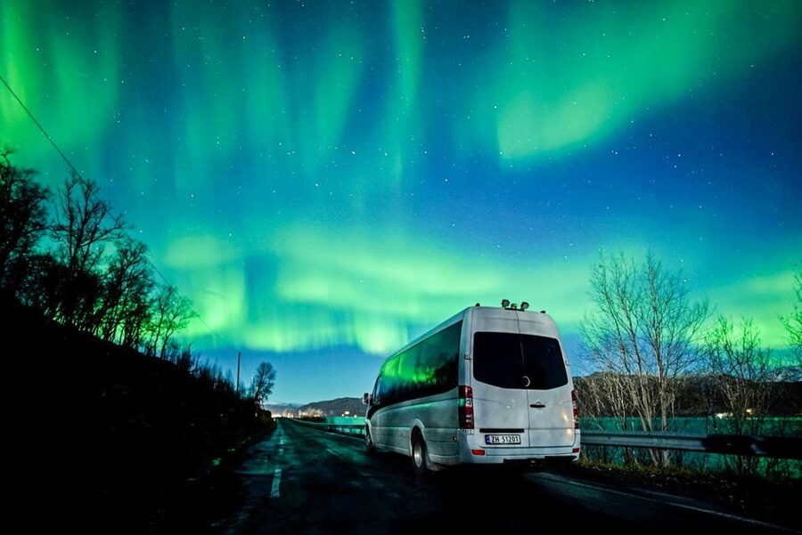 Tromsø: Northern Lights Chase with Photos and Bodysuits - Meeting at Fr. Nansen Plass and the pre-departure game plan