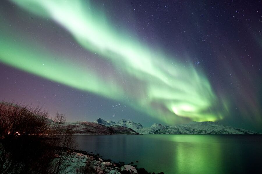 Tromsø: Northern Lights Cruise with 2nd Chance Guarantee - Tromsø Northern Lights on a catamaran: what makes it work