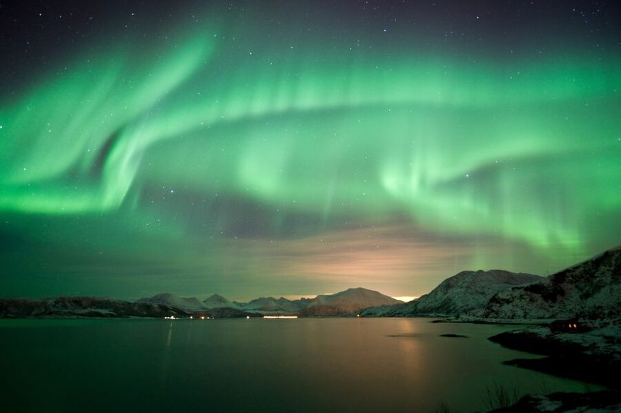 Tromsø: Northern Lights Cruise with 2nd Chance Guarantee - Indoor aurora viewing vs outdoor viewing: how to use both
