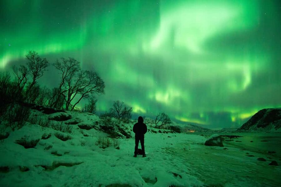 Tromsø: Northern Lights Hunt with a Professional Photographer in Italian - Where the aurora hunt takes you (and why it matters)