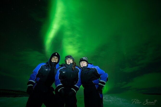 Tromso Northern Lights Minibus Chase Small Group Tour with Photos - The photo plan: aurora portraits and practical shooting time