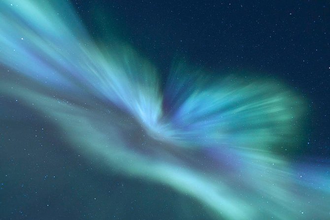 Tromso Northern Lights Minibus Chase Small Group Tour with Photos - What to bring: the thermal-suit checklist that matters