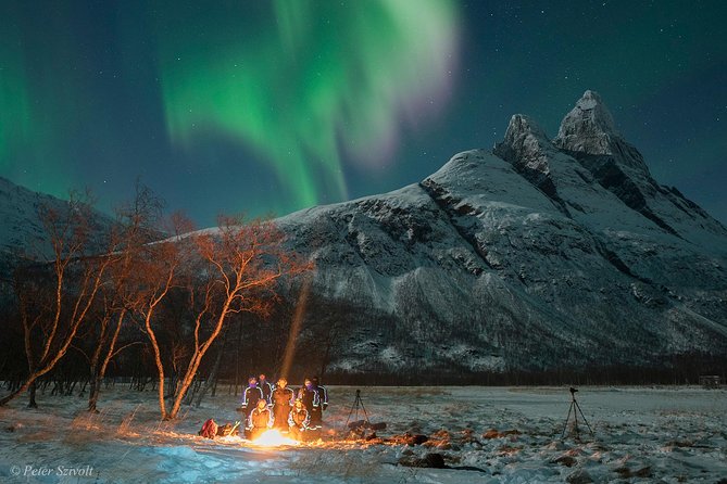 Tromso Northern Lights Minibus Chase Small Group Tour with Photos - Suit up before you freeze: meeting, gear, and warm-start advantage