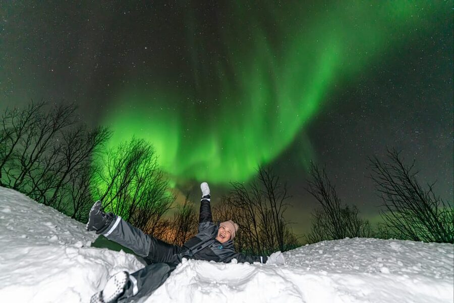 Tromsø: Northern Lights Tour w/Photo, Suits and Local Guide - Small Group Size: 8 People Means More Control