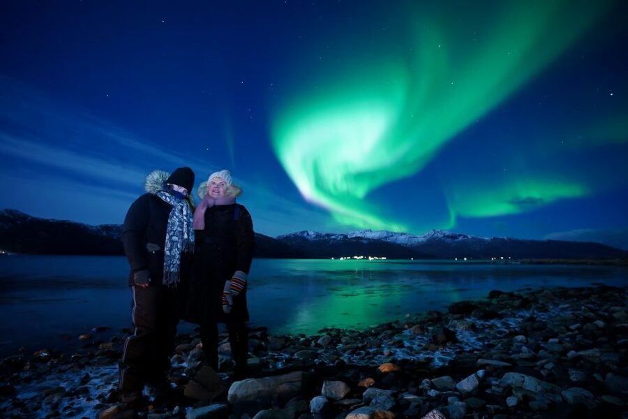 Tromsø: Northern Lights Tour with Free Professional Portrait - Real-world impressions from the guides’ approach