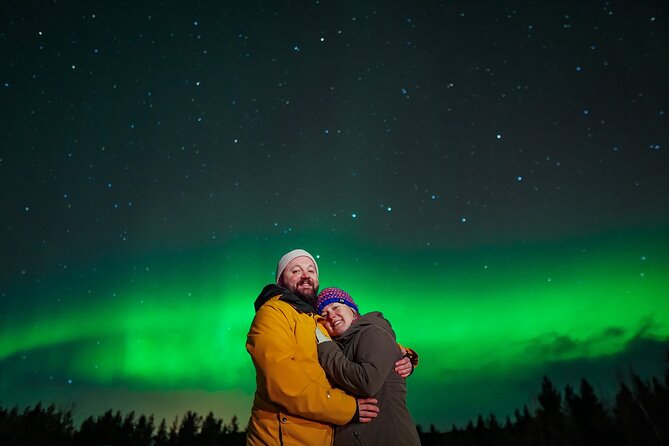Tromsø Northern Lights Tour with Guaranteed Viewings - Tromsø at 7:30 pm: How the Night Usually Starts