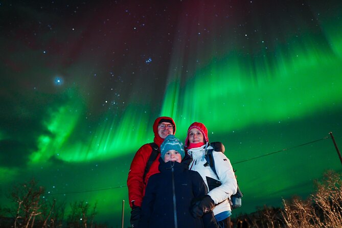 Tromsø Northern Lights Tour with Guaranteed Viewings - Guides, Monitoring, and Group Size: What You’re Buying Beyond the Bus
