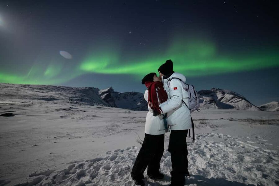 Tromsø: Northern Lights tour with local experts - The Chase Plan: Tromsø Photo Stop and Multiple Viewing Moments