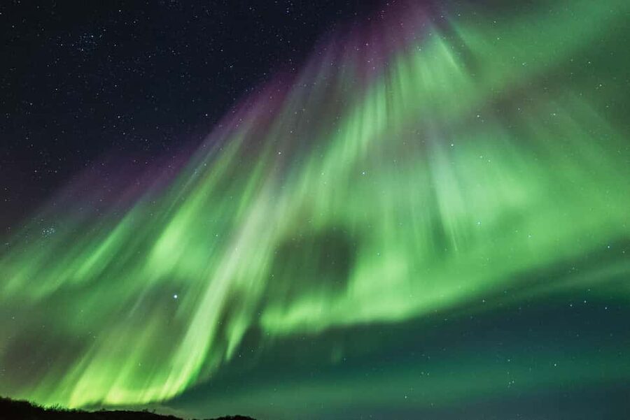 Tromsø: Northern Lights Tour with Local Stories & Photos - Warmth, Snacks, and the Little Comfort Wins You’ll Notice