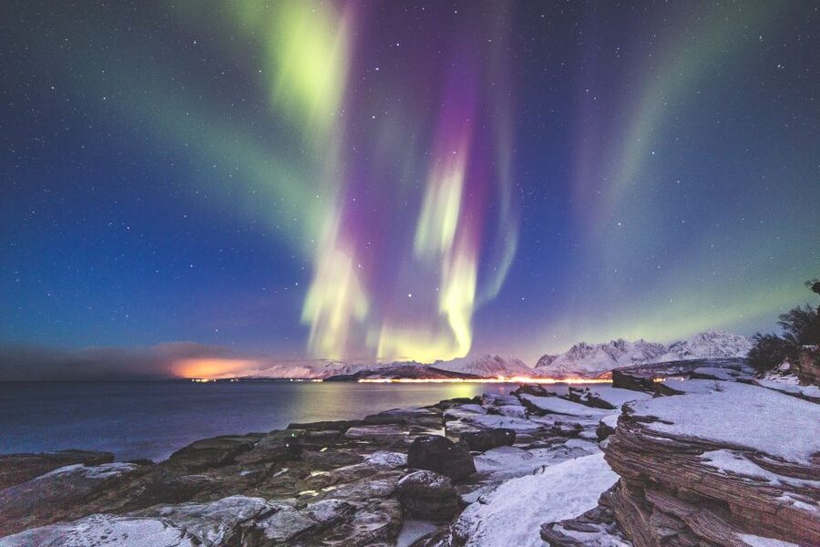 Tromso: Northern Lights Tour with Photographer - Meeting up in Tromsø: easy start, right gear mindset