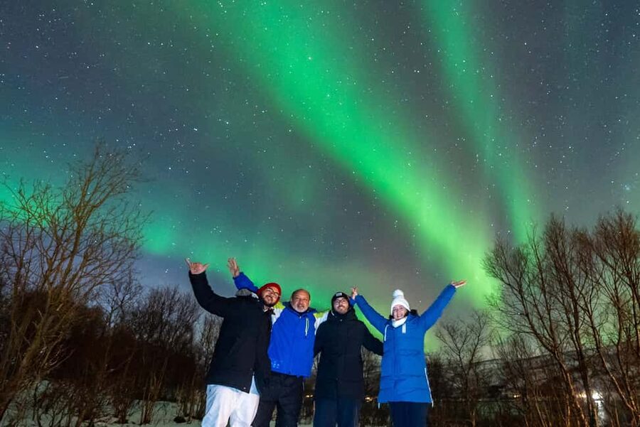 Tromsø: Northern Lights Tour with Photos, Hot Meal & Drinks - How the aurora hunt works (and why it matters)