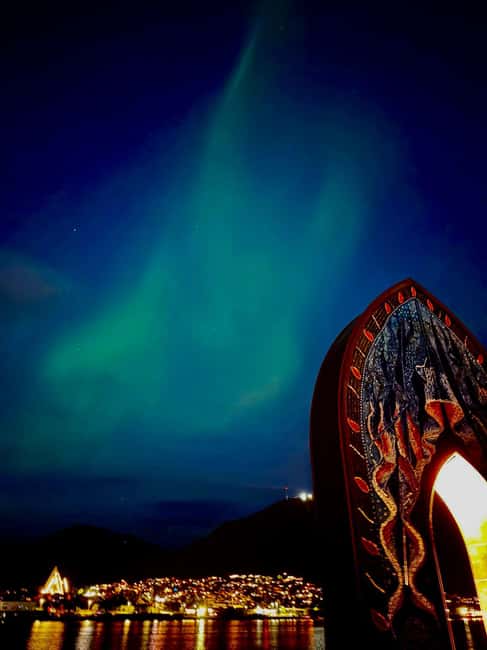 Tromsø: Northern Lights Tour with Photos & Snacks - Why This Aurora Setup Feels Smarter Than Random Waiting