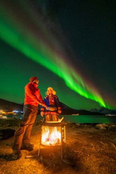 Tromsø: Northern Lights Tour with Sámi & local guides - The warm-up phase: gear, timing, and what to wear