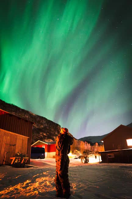Tromsø: Northern Lights Tour with Sámi & local guides - What “6 hours” really feels like in the cold
