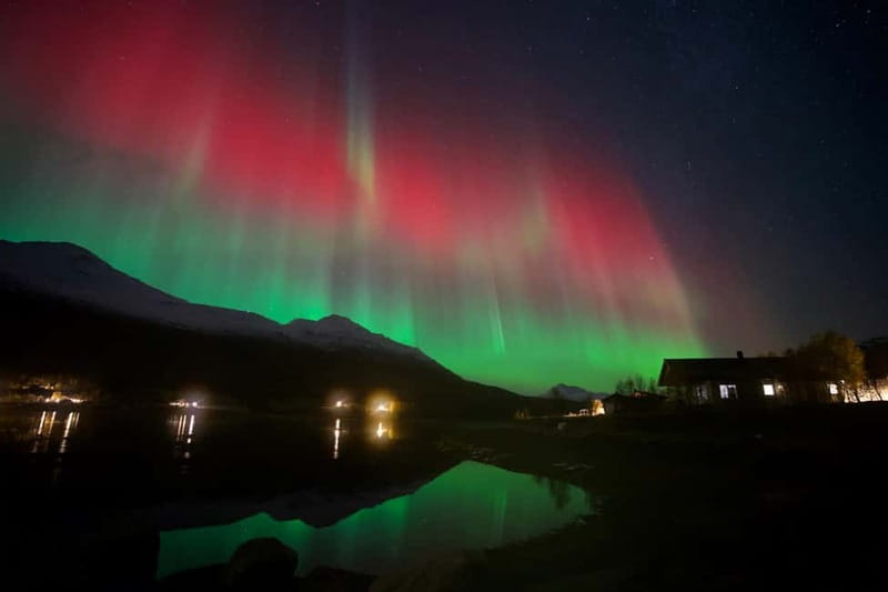 Tromsø: Northern Lights Tour - Pickup at Clarion Hotel The Edge, then out past the fjords