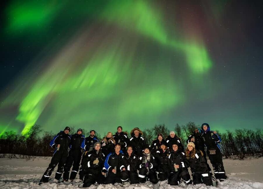 Tromsø: Premium Northern Lights Chase with Free Photos - Troms County Hunting Ground: Camp Activities and Scenic Waiting