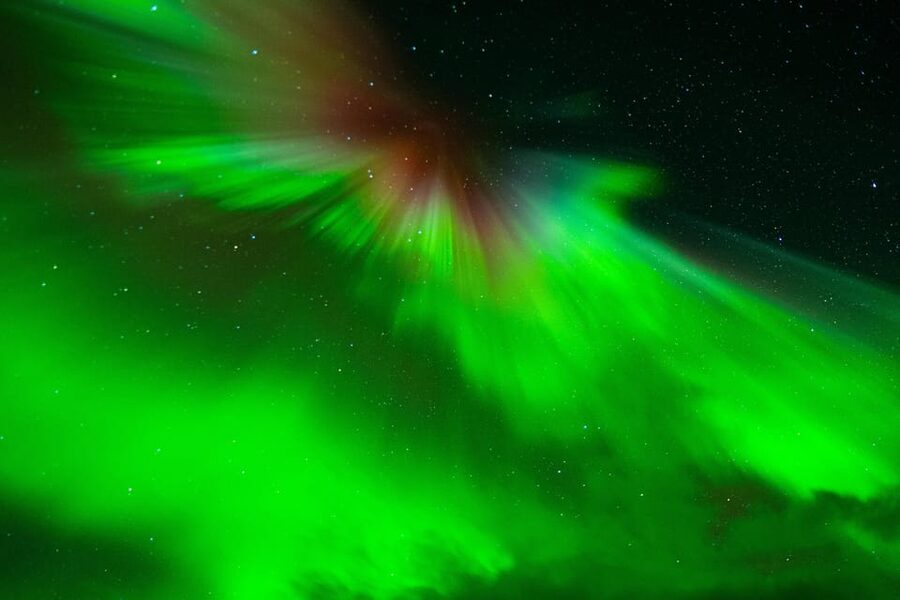 Tromsø: Small-Group Adventurous Northern Lights Hunt - Aurora photography guidance and high-resolution photos after the tour