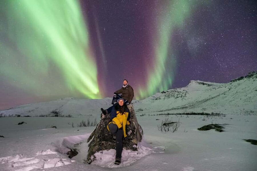 Tromsø: Small-Group Northern Lights Chase by Van with Photos - Key highlights in plain terms