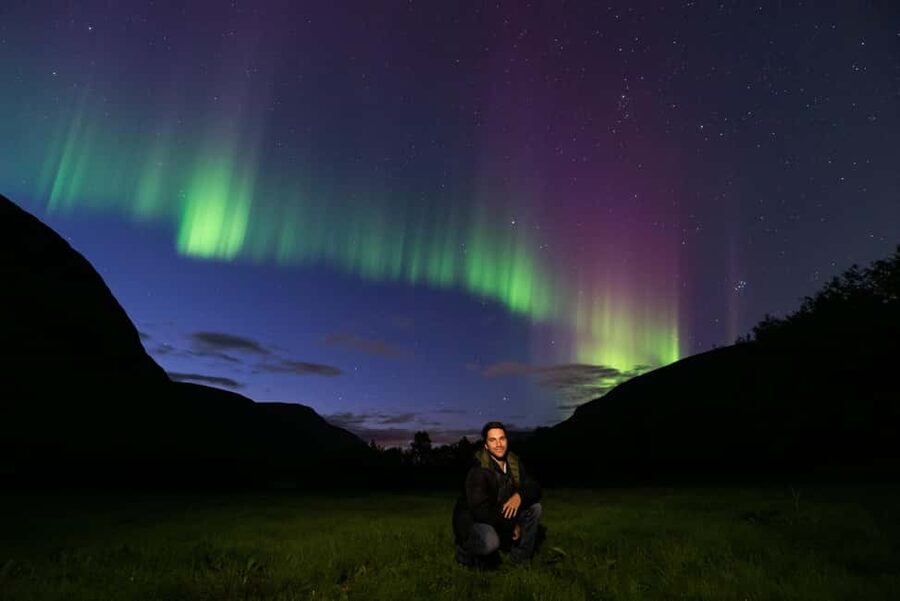 Tromsø: Small-Group Northern Lights Chase by Van with Photos - Should you book this Tromsø Northern Lights chase?