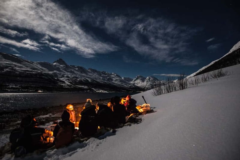 Tromsø: Small Group Northern Lights Hunt - Camera help and emailed photos: you’ll spend less time troubleshooting