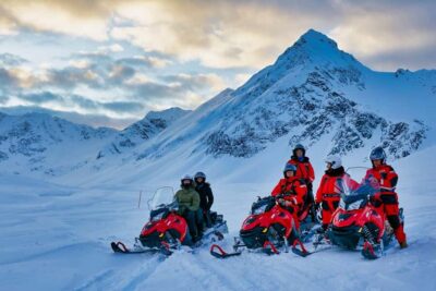 Tromsø: Snowmobile Safari with Aurora Crystal Lavvo Stay - The snowmobile day: suits, safety briefing, and your first 60–90 minutes in the Alps