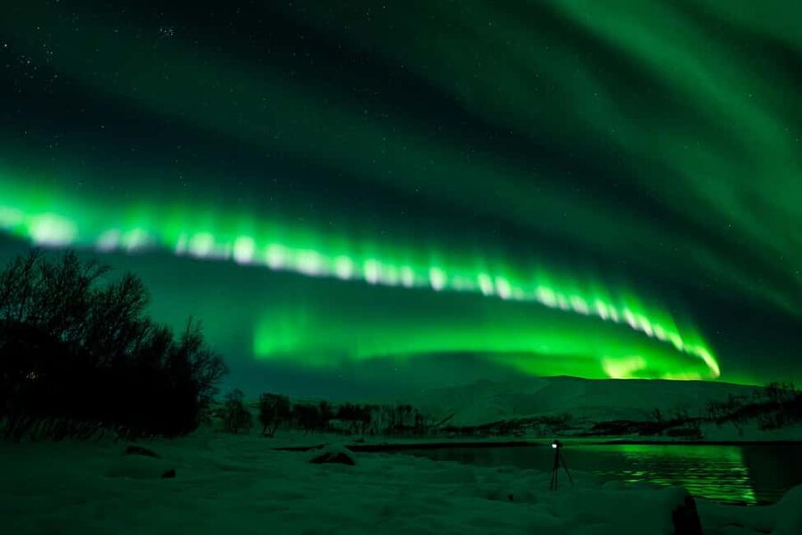 Tromsø: Unlimited Northern Lights Chase Across Borders - Your guide doubles as the photographer: less stress, more seeing