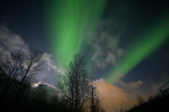 Watching The Aurora Dance - What You Must Bring Yourself (This Is Non-Negotiable)