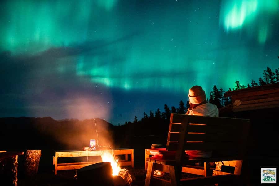 Whitehorse: Luxury Northern Lights Viewing - Who should book this aurora cabin tour