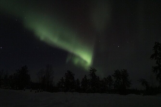 Yellowknife Aurora Hunting Tours by Bus - 9:00 pm to late: how the night actually unfolds