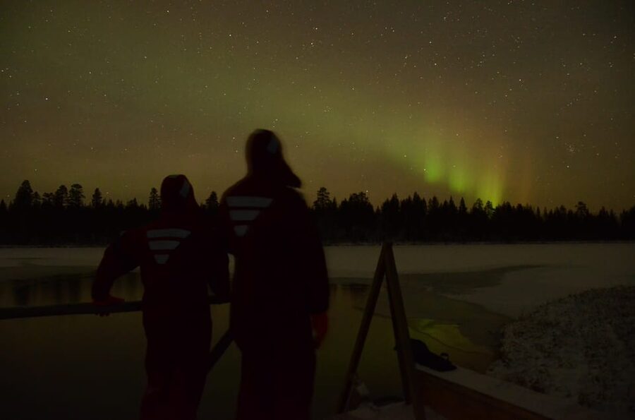 Ylläs: Seeking Northern Lights Photo Tour - Ylläs aurora nights: what this photo tour really gives you