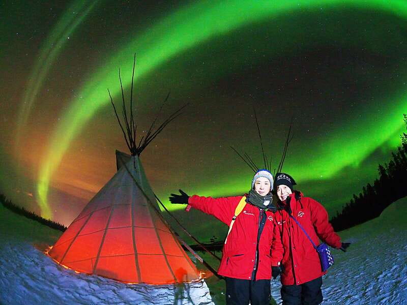 Yukon: Aurora Borealis Late Night Viewing Tour - The custom-built viewing location: where comfort meets the night sky